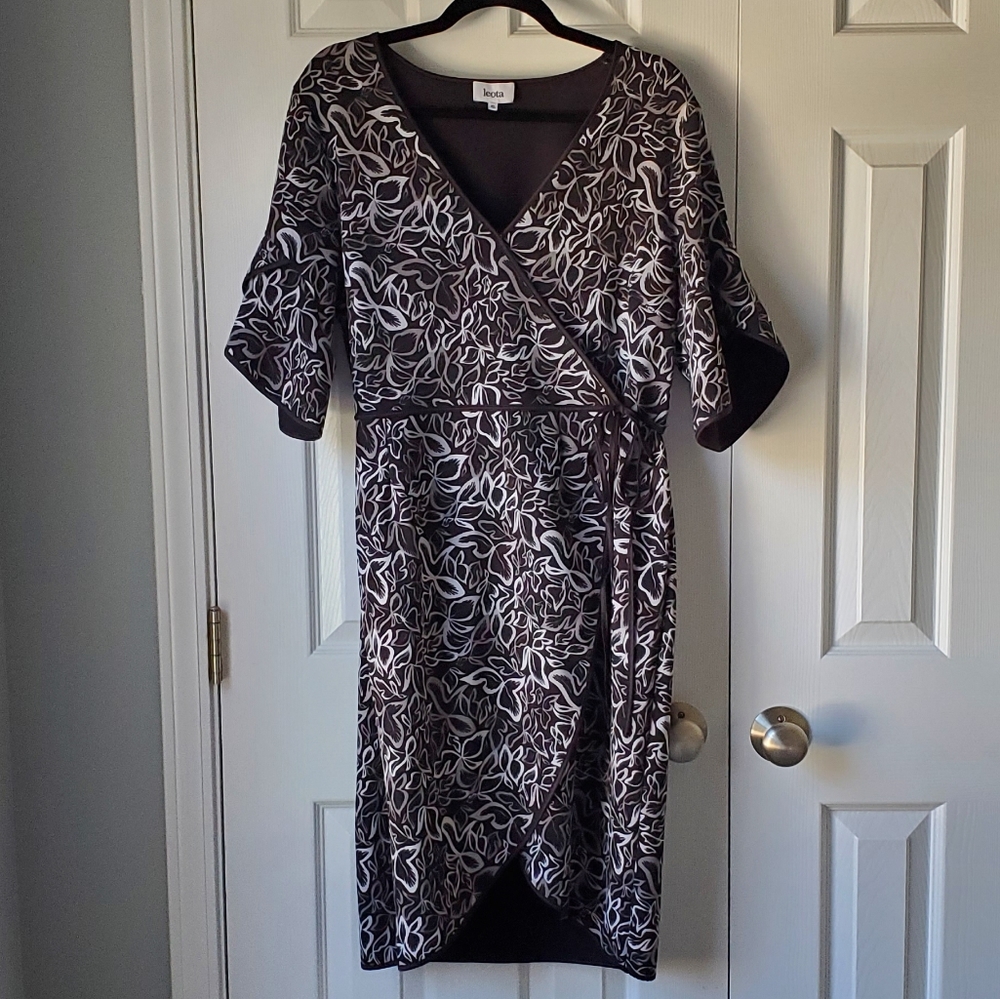 Leota Paige Wrap Dress - XL